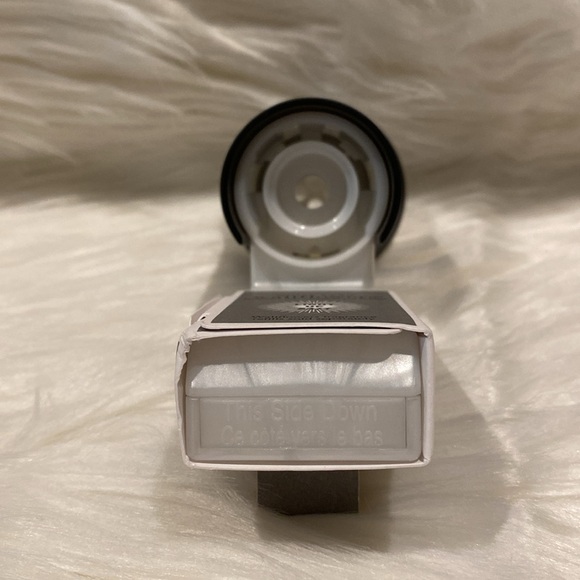 “Black Flare Nightlight” Wallflower Fragrance Plug, Bath & Body Works NWT-Sealed - Picture 8 of 8